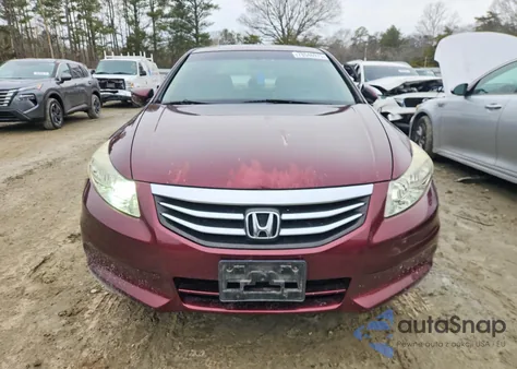 2011 Honda Accord Ex z USA, uszkodzony, nr VIN 1HGCP2E74BA047170
